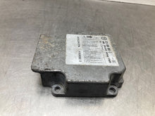 Load image into Gallery viewer, Air Bag computer Passat 2004 04 2005 05 - NW316008
