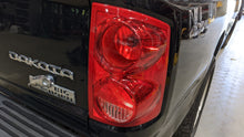 Load image into Gallery viewer, TAIL LIGHT LAMP ASSEMBLY Dodge Dakota 05 06 07 08 09 10 11 Right - NW317570
