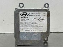 Load image into Gallery viewer, AIR BAG COMPUTER Santa Fe 2001 01 2002 02 2003 03 04 - NW318056
