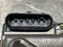 Load image into Gallery viewer, THROTTLE BODY Charger Challenger Avenegr 2011 11 3.6L - NW318751
