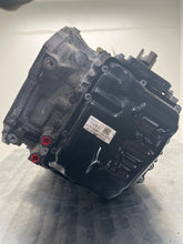 Load image into Gallery viewer, Transmission Cadillac XT5 2017 - NW318771
