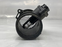 Load image into Gallery viewer, Mass Air Flow Sensor Meter MAF C220 C250D C280 C36 E300d E320 94-96 - NW5336
