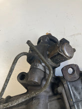 Load image into Gallery viewer, STEERING RACK Jaguar XJ8 1998 98 - NW169053
