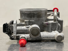 Load image into Gallery viewer, THROTTLE BODY Impreza Legacy 06 - 08 w/o turbo - NW319516

