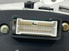Load image into Gallery viewer, SPEEDOMETER CLUSTER Nissan Pathfinder 2001 01 - NW320346
