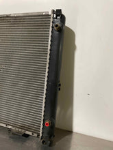Load image into Gallery viewer, RADIATOR Mercedes 300E 1988 88 1989 89 1990 90 1991 91 - NW132448
