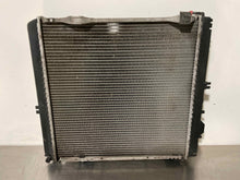 Load image into Gallery viewer, RADIATOR Mercedes 300E 1988 88 1989 89 1990 90 1991 91 - NW132448
