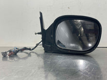 Load image into Gallery viewer, SIDE VIEW MIRROR Pathfinder 2001 01 Power Right - NW319858
