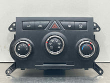 Load image into Gallery viewer, TEMPERATURE CONTROLS Kia Sorento 2011 11 2012 12 2013 13 - NW100611
