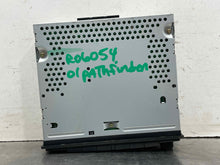 Load image into Gallery viewer, Radio Pathfinder 2001 01 AM FM Cassette - NW320241
