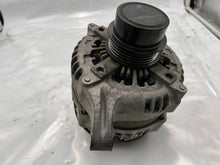Load image into Gallery viewer, Alternator Lincoln MKC 2018 - NW319680
