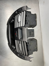 Load image into Gallery viewer, Info-Gps Screen  LEXUS LS460 2008 - NW320733
