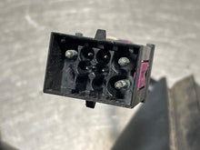 Load image into Gallery viewer, SIDE VIEW DOOR MIRROR Audi A6 01 02 03 04 Right - NW321028
