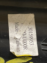 Load image into Gallery viewer, TAIL LIGHT LAMP ASSEMBLY Ford Escape 01 02 03 04 05 06 07 Left - NW179595
