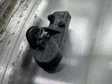Load image into Gallery viewer, WHEEL RIM F150 Pickup 09-14 17x7-1/2 ALUM 17x7-1/2, 6 lug, 135mm - NW323230
