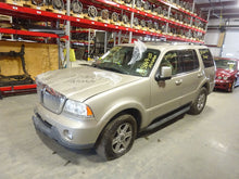 Load image into Gallery viewer, TRANSFER CASE Aviator Mountaineer 2004 04 2005 05 - NW176559
