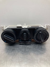 Load image into Gallery viewer, Temp Climate AC Heater Control Volkswagen Beetle 98 99 00 01 02 03 04 05 06 - 10 - NW322768
