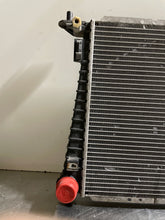 Load image into Gallery viewer, RADIATOR Ford F150 Pickup F250 Pickup 99 00 01 02 03 04 - NW131686
