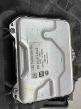 Load image into Gallery viewer, Headlight Lamp Assembly Cadillac XT5 2017 - NW323454
