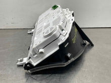 Load image into Gallery viewer, SPEEDOMETER CLUSTER Land Rover LR2 2011 11 2012 12 - NW324390
