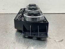 Load image into Gallery viewer, FRONT TEMPERATURE CONTROLS Land Rover LR2 1960-2011 - NW324103

