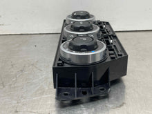 Load image into Gallery viewer, FRONT TEMPERATURE CONTROLS Land Rover LR2 1960-2011 - NW324103
