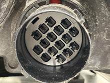 Load image into Gallery viewer, HEADLIGHT LAMP ASSEMBLY Land Rover LR2 2011 11 2012 12 Right - NW324118
