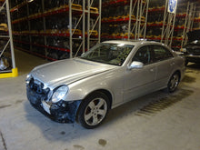 Load image into Gallery viewer, TRANSFER CASE Mercedes-Benz E280 E320 E350 E550 E63 2007 07 - NW176997
