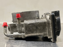 Load image into Gallery viewer, THROTTLE BODY LR3 Range Rover Range Rover Sport 07 08 09 - NW324441
