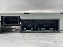 Load image into Gallery viewer, RADIO Land Rover Range Rover 05 06 07 08 09 AM FM CD - NW324292
