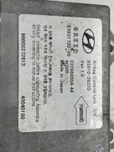 Load image into Gallery viewer, AIR BAG CONTROL MODULE COMPUTER Santa Fe 2005 05 2006 06 - NW324700
