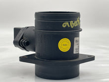 Load image into Gallery viewer, Mass Air Flow Sensor Meter MAF Q7 Beetle Golf Golf Cabriolet 00-11 - NW5634
