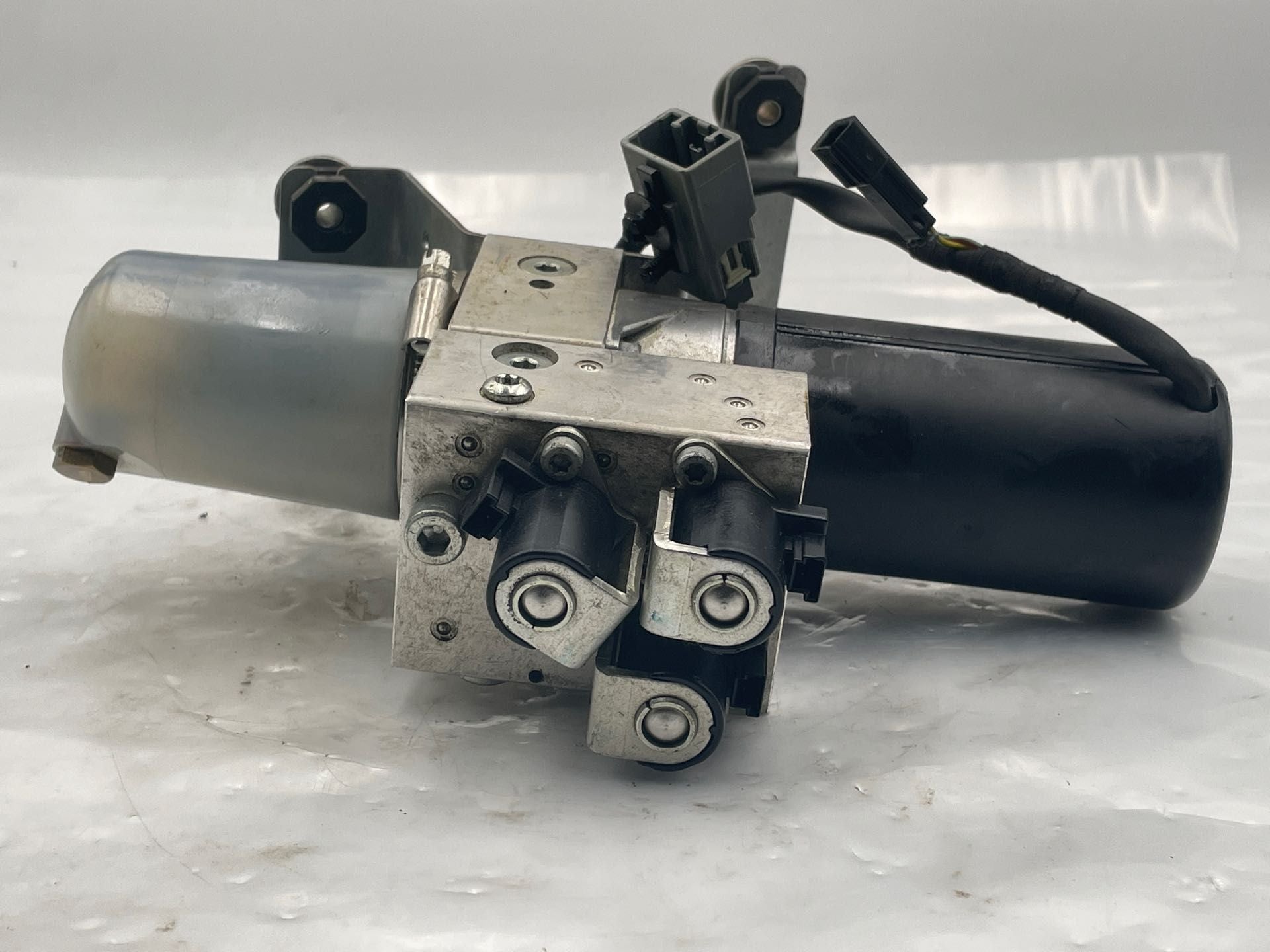 CONVERTIBLE TOP MOTOR Jaguar XK XKR 07 08 09 10 11 12 13 14 NW324753 Tom s Foreign Auto Parts