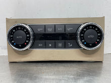 Load image into Gallery viewer, FRONT TEMPERATURE CONTROLS C250 C300 C350 C63 CLS550 CLS63 12-13 - NW325492
