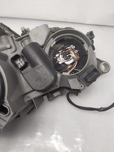 Load image into Gallery viewer, HEADLIGHT LAMP ASSEMBLY E300d E320 E420 E430 E55 97 98 99 Left - NW103208
