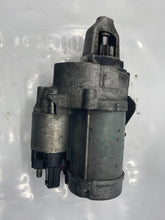 Load image into Gallery viewer, STARTER MOTOR 550i 550i Gt 650i 750 HYBRID 750i 750il Alpina 08-14 - NW325938
