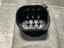 Load image into Gallery viewer, THROTTLE BODY Magnum 300 2005 05 - NW326454
