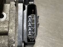 Load image into Gallery viewer, THROTTLE BODY Camry Highlander Rav 4 Avalon 05 06 - 10 - NW328597
