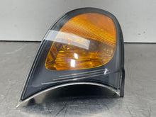Load image into Gallery viewer, Parklamp BMW 325i 320i 330i 2002 02 2003 03 04 05 Right - NW328129
