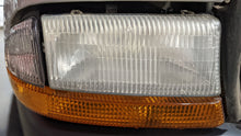Load image into Gallery viewer, HEADLIGHT LAMP ASSEMBLY Dodge Dakota Durango 1997-2004 Right - NW328243
