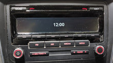 Load image into Gallery viewer, Radio Jetta Passat Beetle 2011 11 2012 12 2013 13 2014 14 - NW329099
