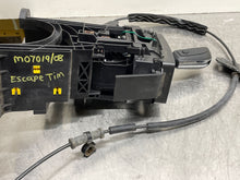 Load image into Gallery viewer, Floor Shifter Ford Escape 2008 - NW77256
