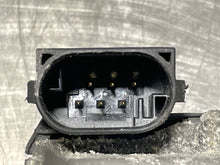 Load image into Gallery viewer, Throttle Body  PORSCHE CAYENNE 2012 - NW330450
