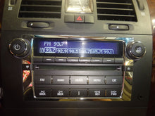 Load image into Gallery viewer, RADIO Cadillac DTS 2006 06 - NW134487
