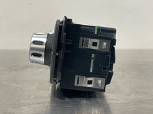 Load image into Gallery viewer, Temperature Controls Volkswagen Touareg 2012 - NW330009
