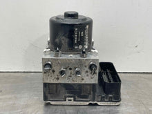 Load image into Gallery viewer, ABS Pump Volkswagen Touareg 2012 - NW329376
