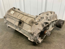 Load image into Gallery viewer, Transfer Case Volkswagen Touareg 2012 - NW330446
