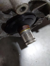 Load image into Gallery viewer, TRANSFER CASE Porsche Cayenne 11 12 13 14 15 16 17 18 - NW331377
