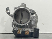 Load image into Gallery viewer, THROTTLE BODY Vw Beetle Jetta Rabbit 05 - 07 - NW331379
