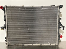 Load image into Gallery viewer, RADIATOR Audi Q7 2007 07 2008 08 2009 09 2010 10 - NW131927
